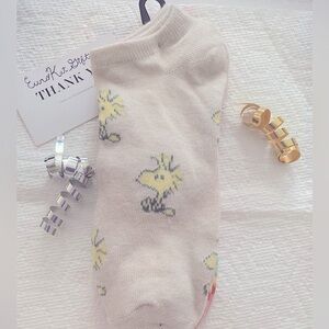 Peanuts Woodstock Women's No Show Socks NEW size 4-10 unisex lt tan yellow SALE